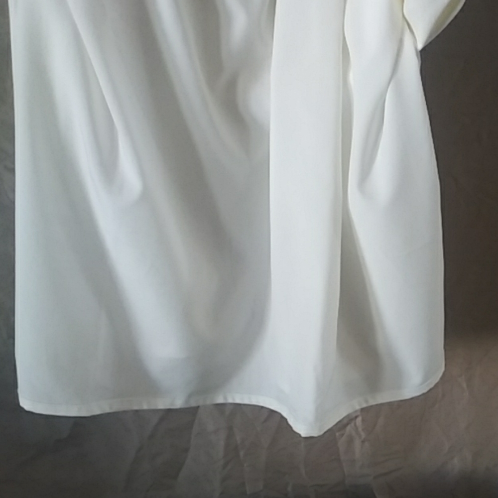 Dress - Picture 4 of 7